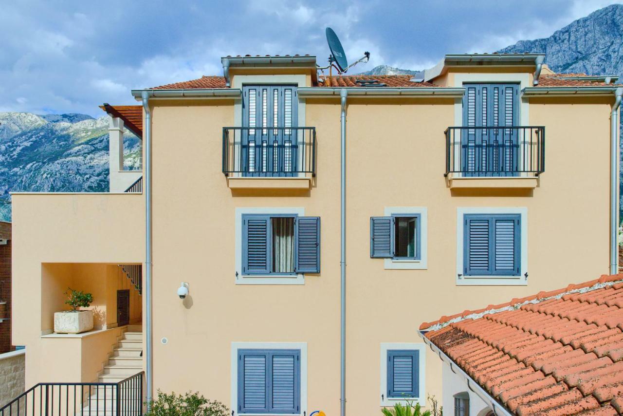 Apartments Rozer Kotor Exterior foto